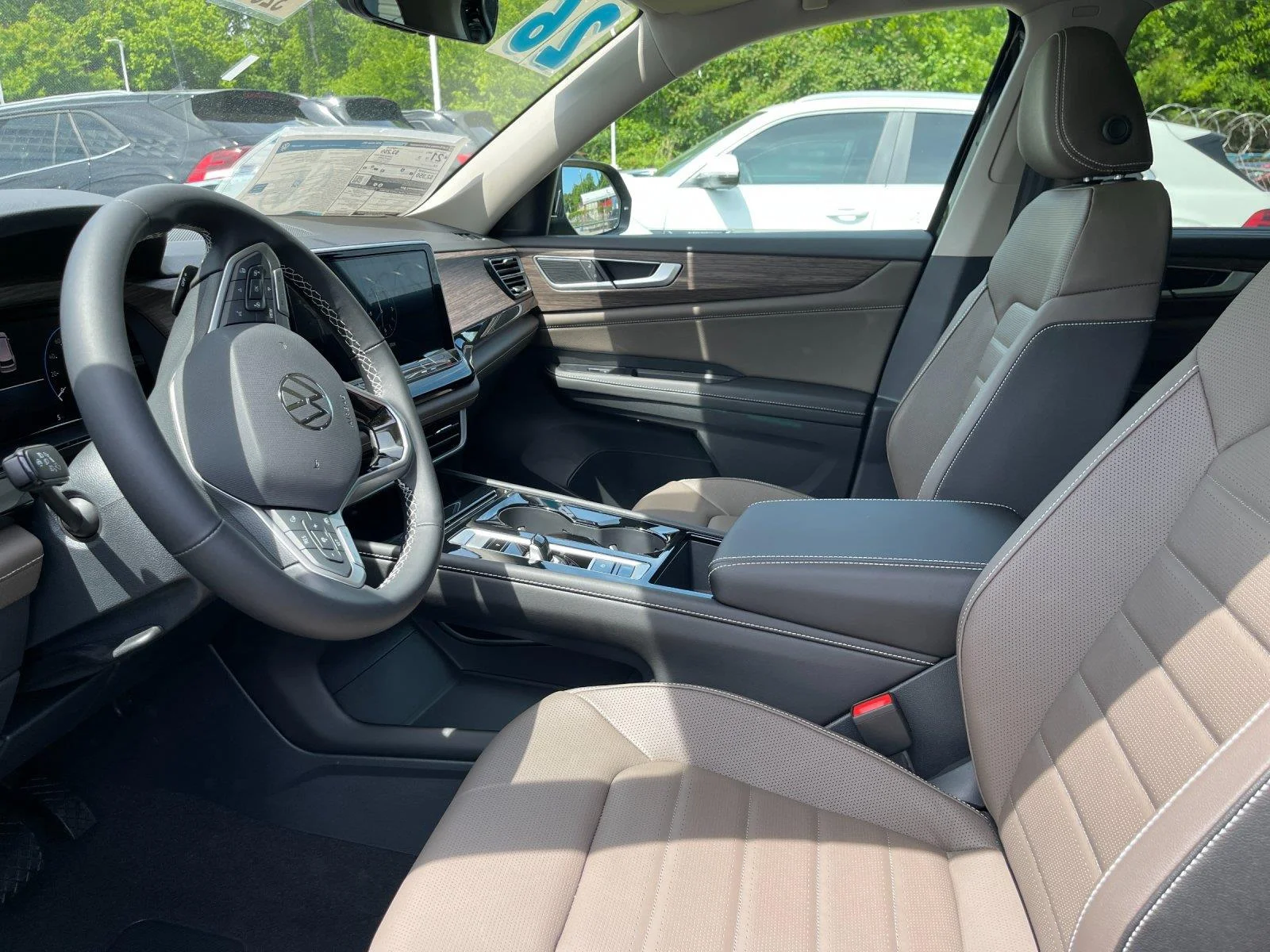 New 2026 deep black pearl Volkswagen 2.0T SEL image 15
