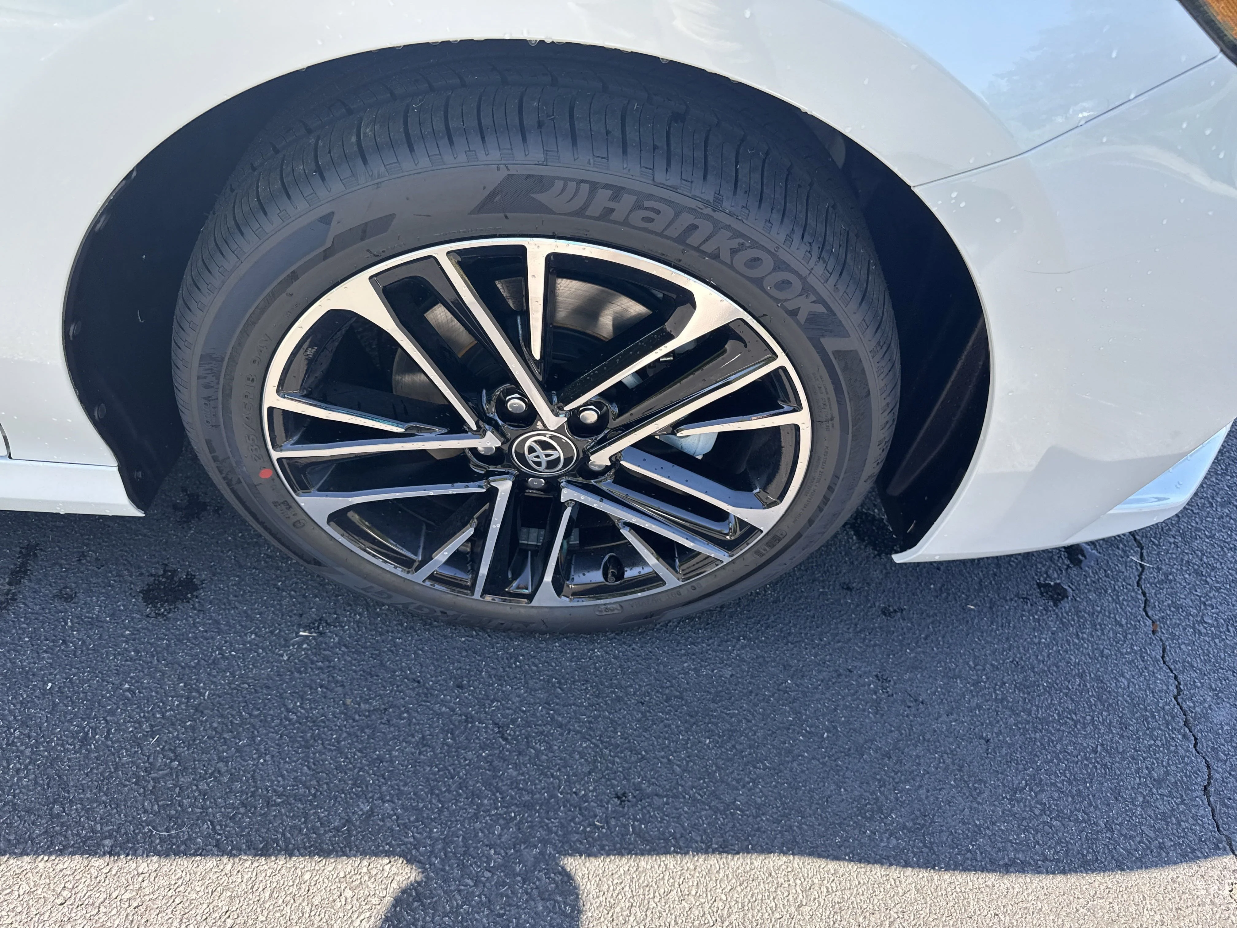 Used 2025  Toyota  image 10