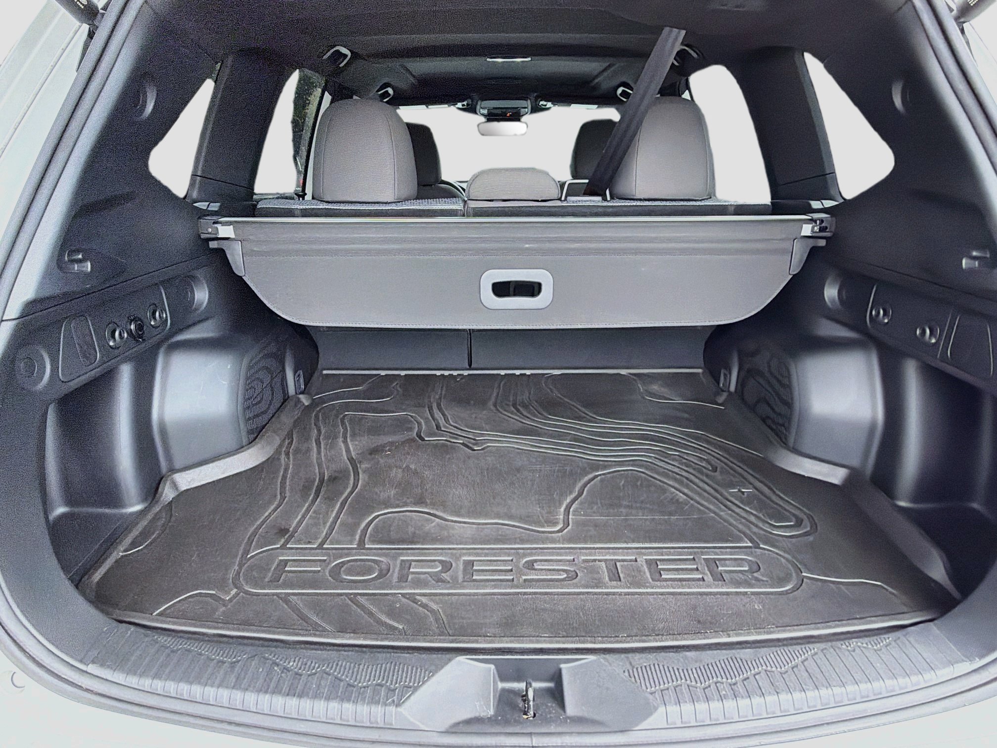 Used 2025 Crystal White Pearl Subaru Premium image 12