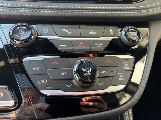 2026 Chrysler Pacifica Limited - Photo 23