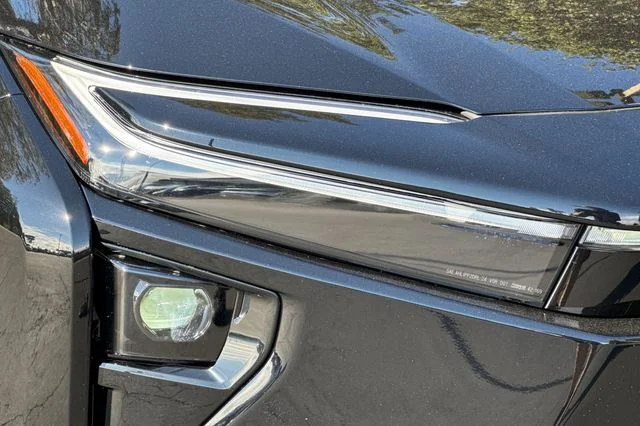 New 2026 Midnight Black Metallic Toyota  XLE image 31