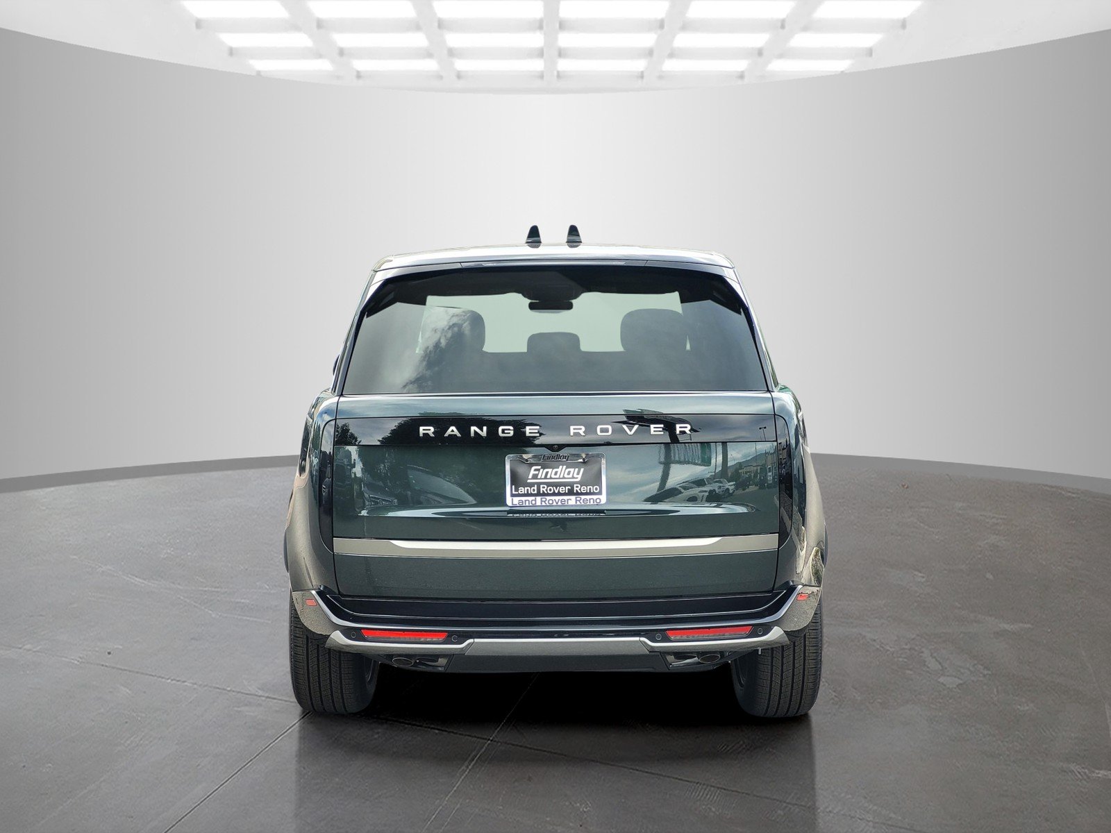 New 2026 Belgravia Green Land Rover SE image 5