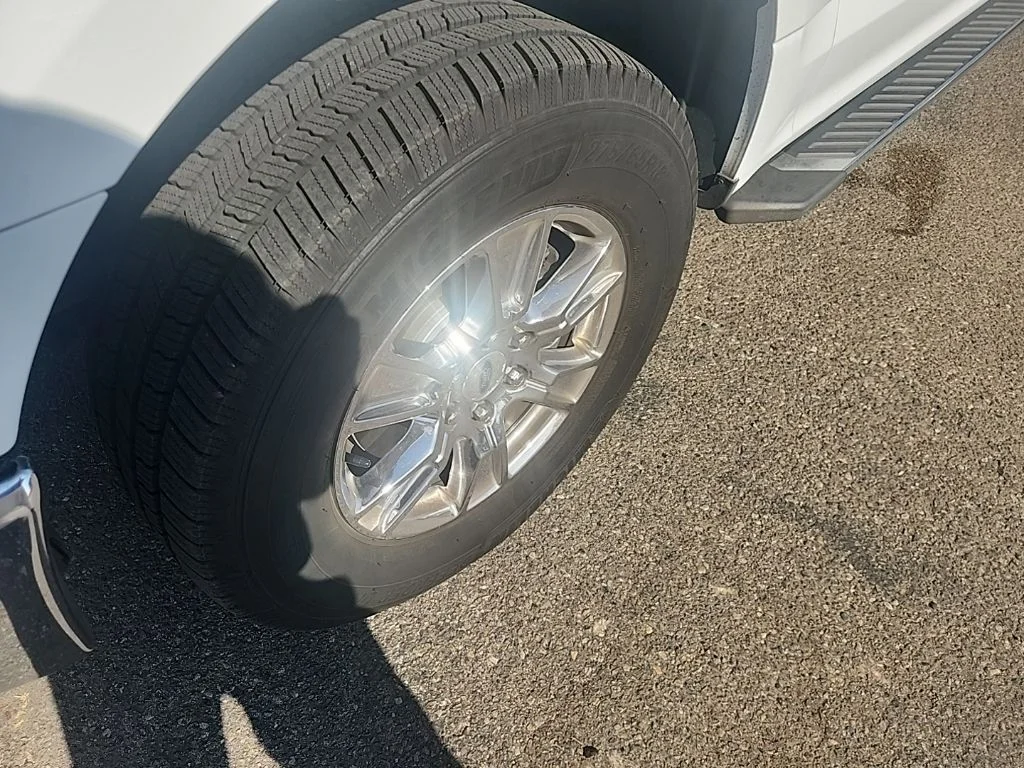 Used 2016 White Ford XLT image 8