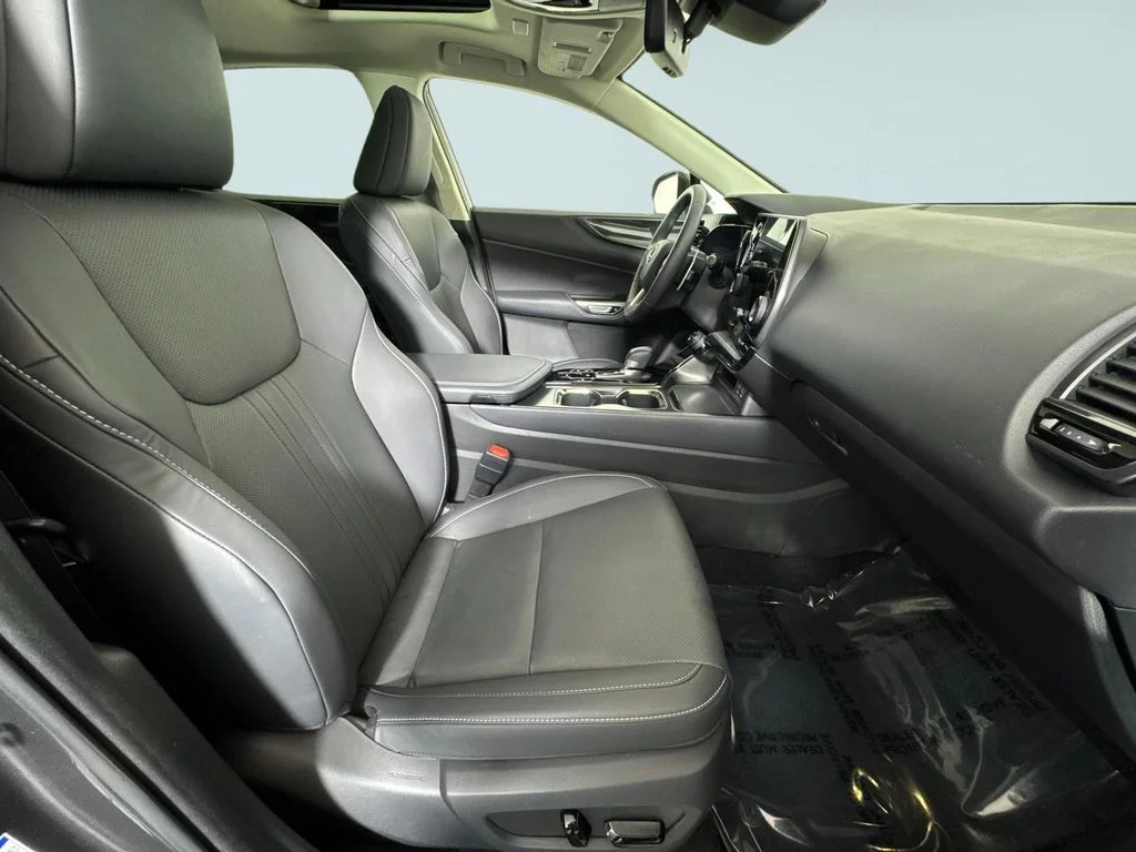 Used 2022 Gray Lexus 350h Base image 8