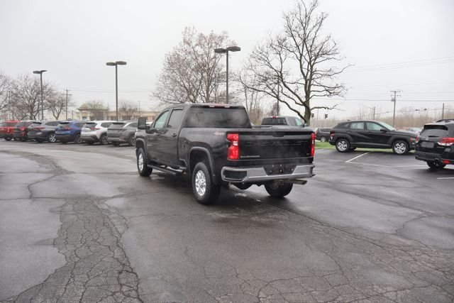 Used 2022 Black Chevrolet LT image 5