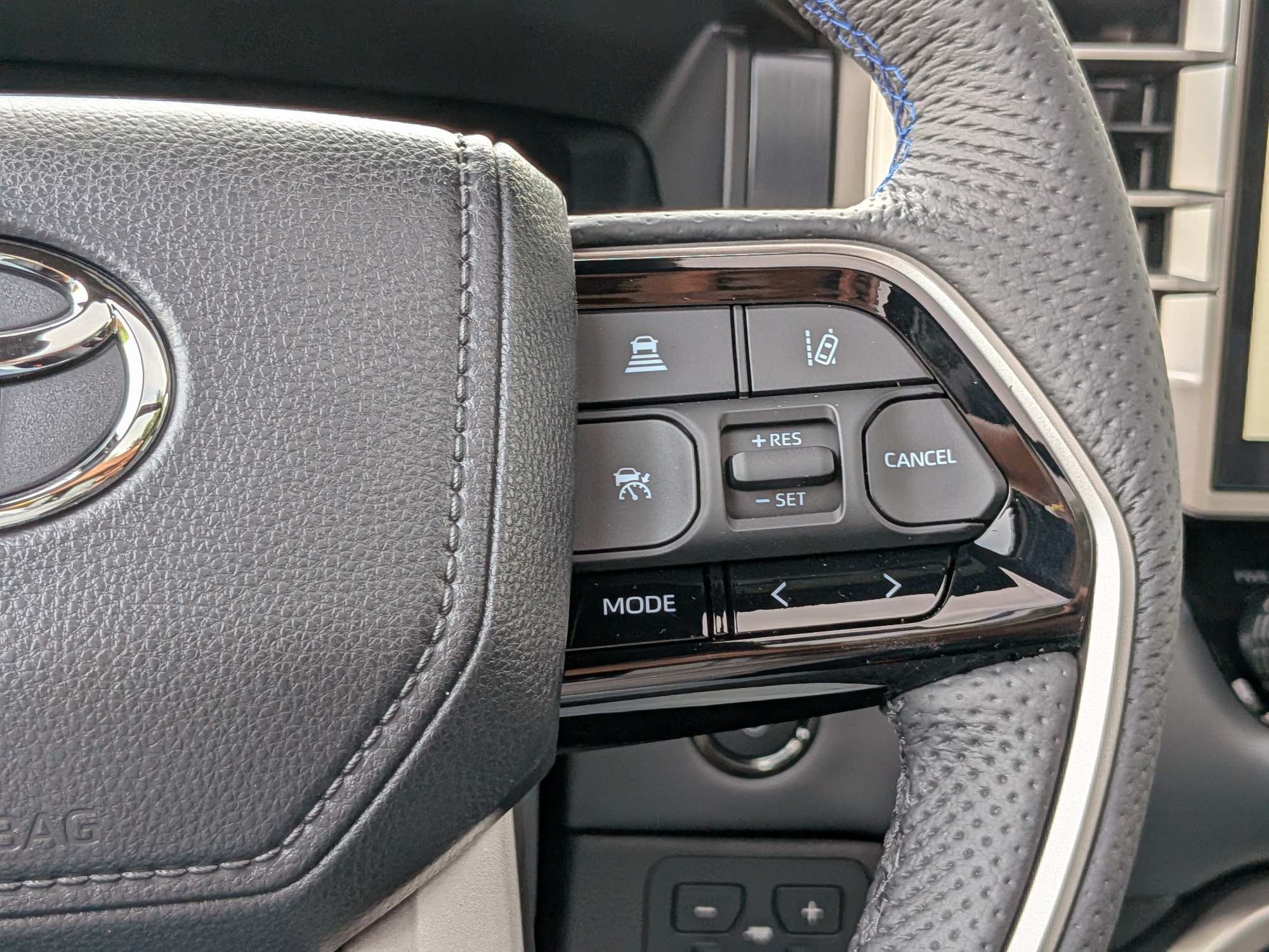 2026 Toyota Tundra Platinum - Photo 27