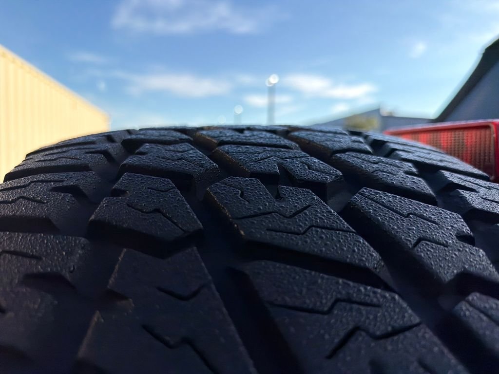Used 2015 Red Jeep Unlimited Sport image 17