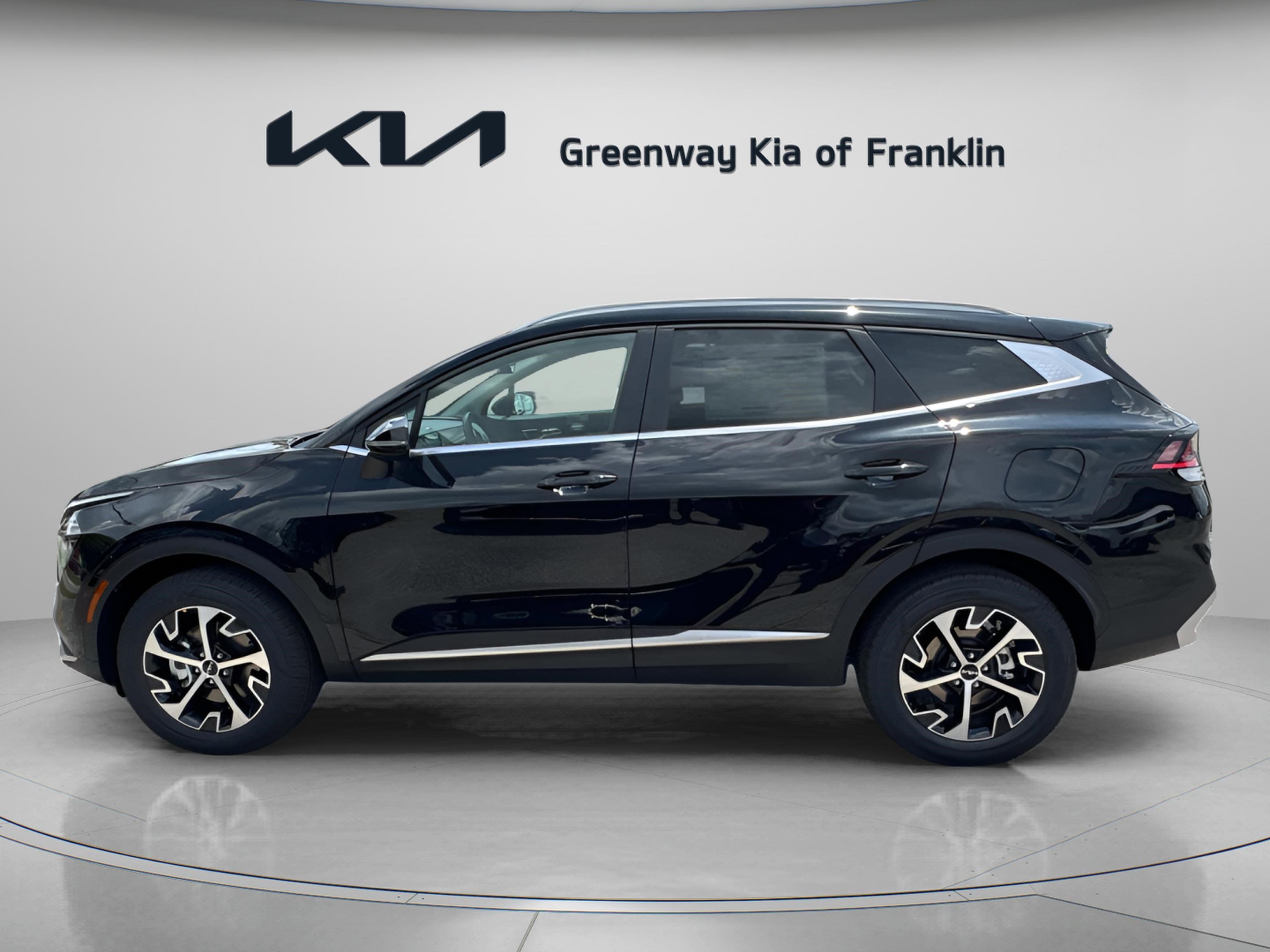 New 2025 Fusion Black Kia EX image 4
