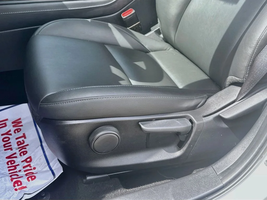 Used 2024 Ceramic Metallic Mazda 2.5 S Select Sport image 17