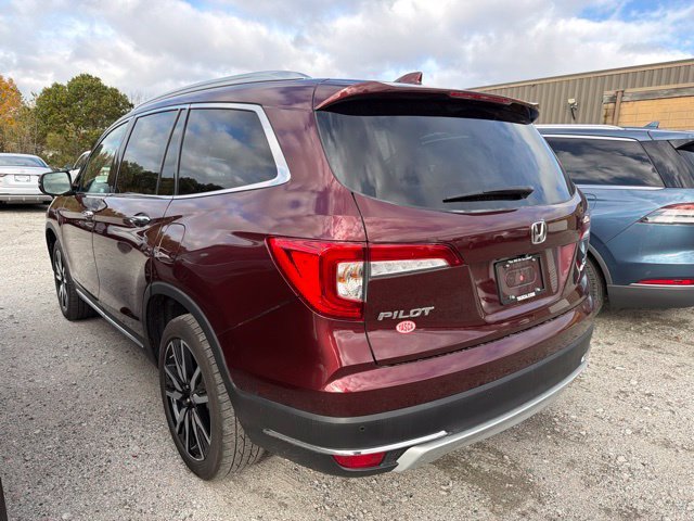 Used 2022 Red Honda Touring image 4