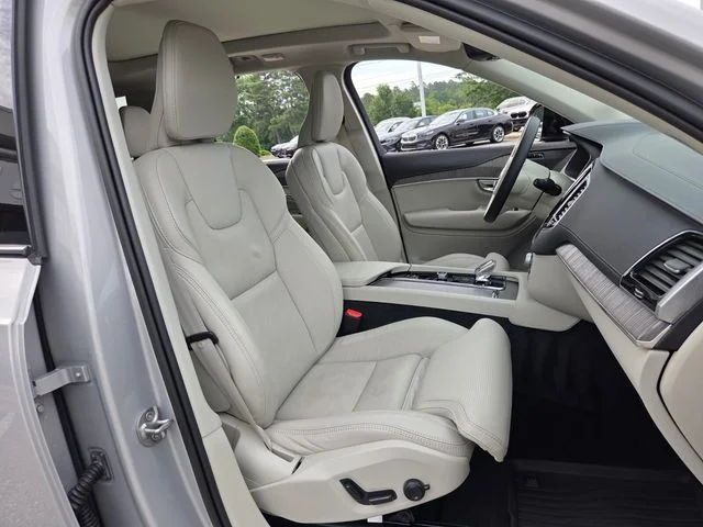 Used 2023 Silver Volvo Ultimate image 23