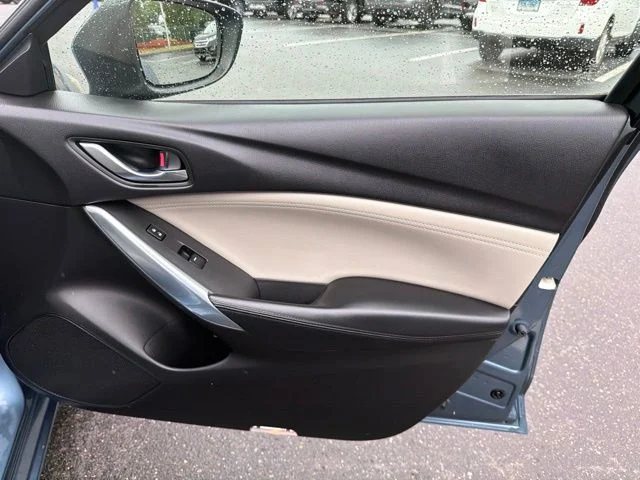 Used 2015 Blue Mazda i Touring image 11