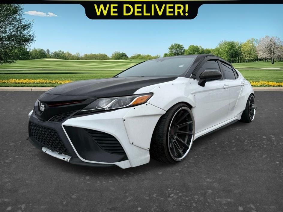 2020 Toyota Camry SE