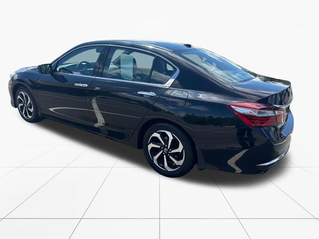 Used 2016 Crystal Black Pearl Honda EX-L image 6