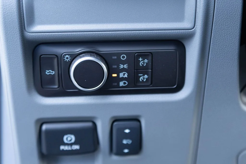 2025 Ford F-150 Lightning Flash - Photo 16