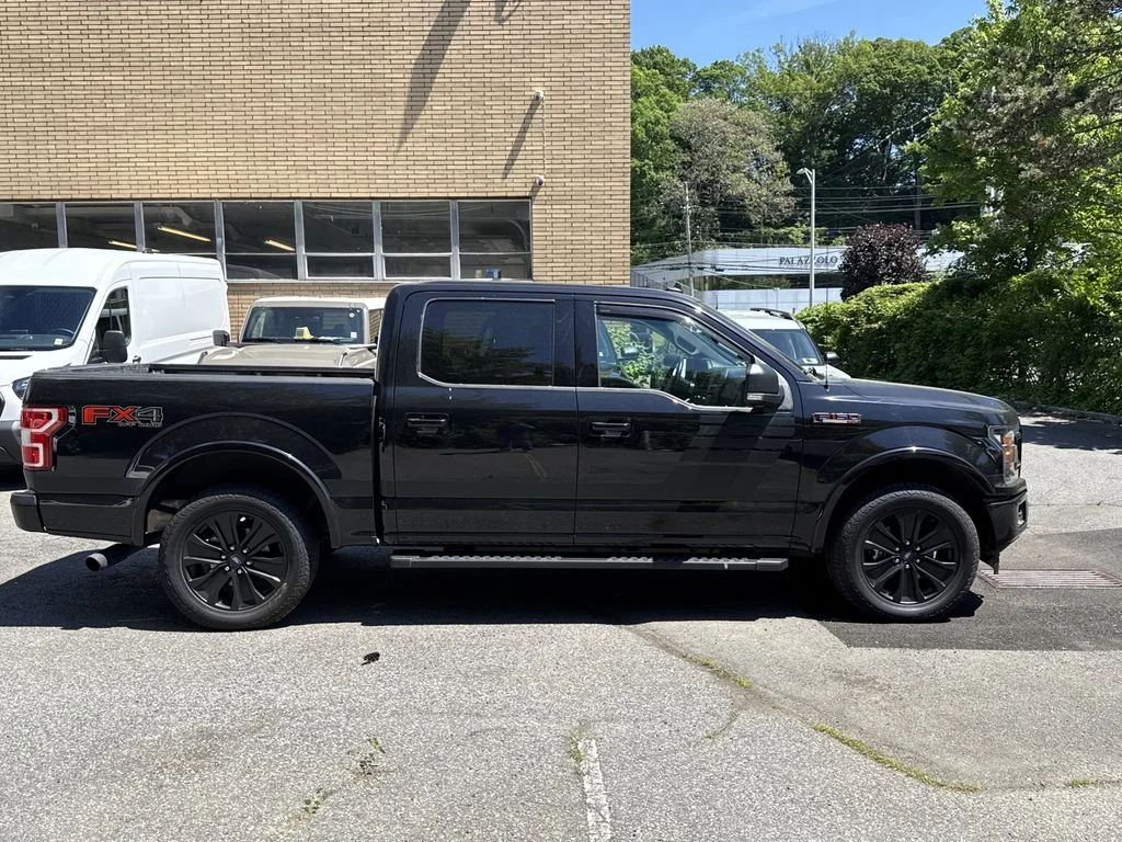Used 2020 Black Ford XLT image 3