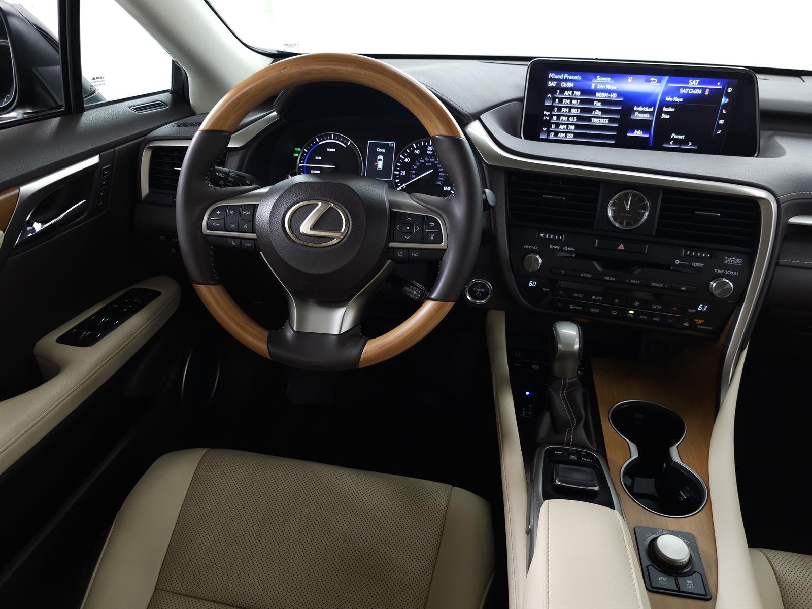 Used 2016 Black Lexus HYBRID image 17