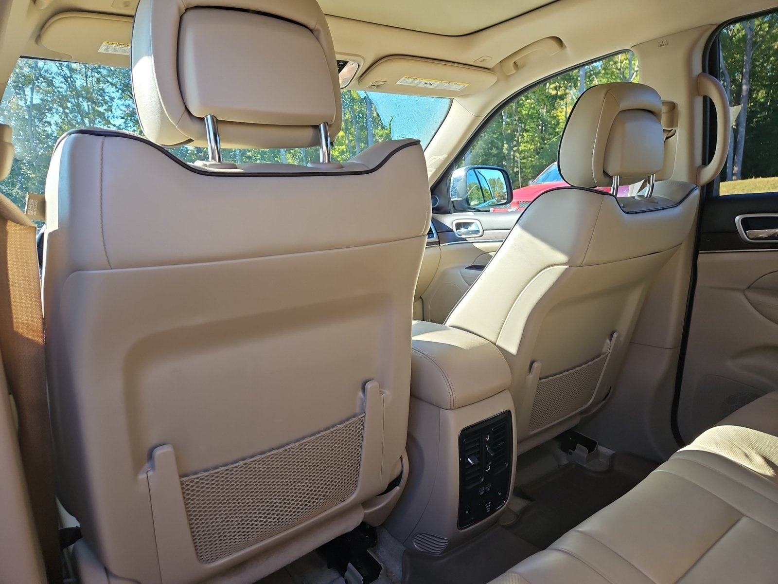 Used 2017 Black Jeep Overland image 20