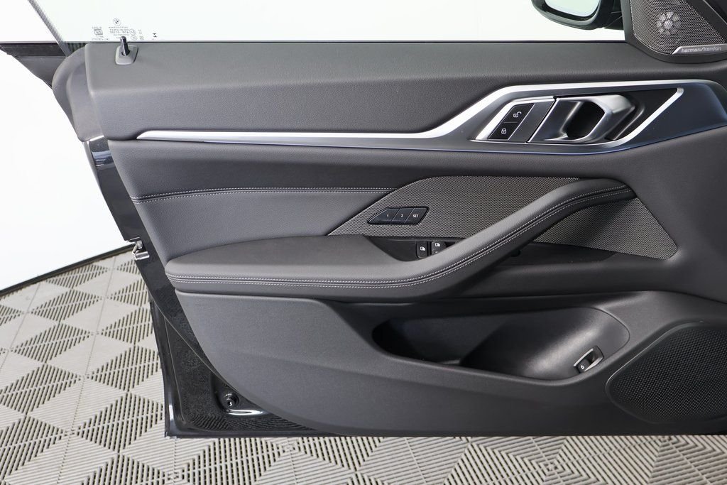 New 2026 Black Sapphire Metallic BMW xDrive40 image 7
