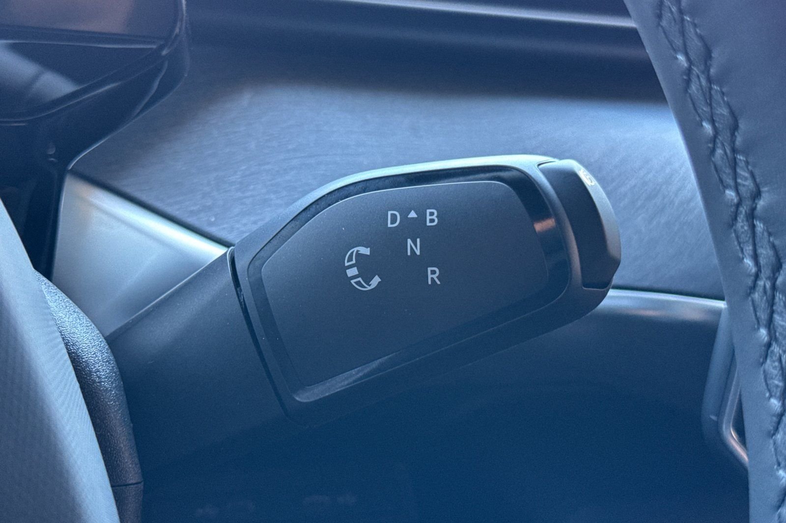 2025 Volkswagen ID. Buzz PRO S - Photo 23