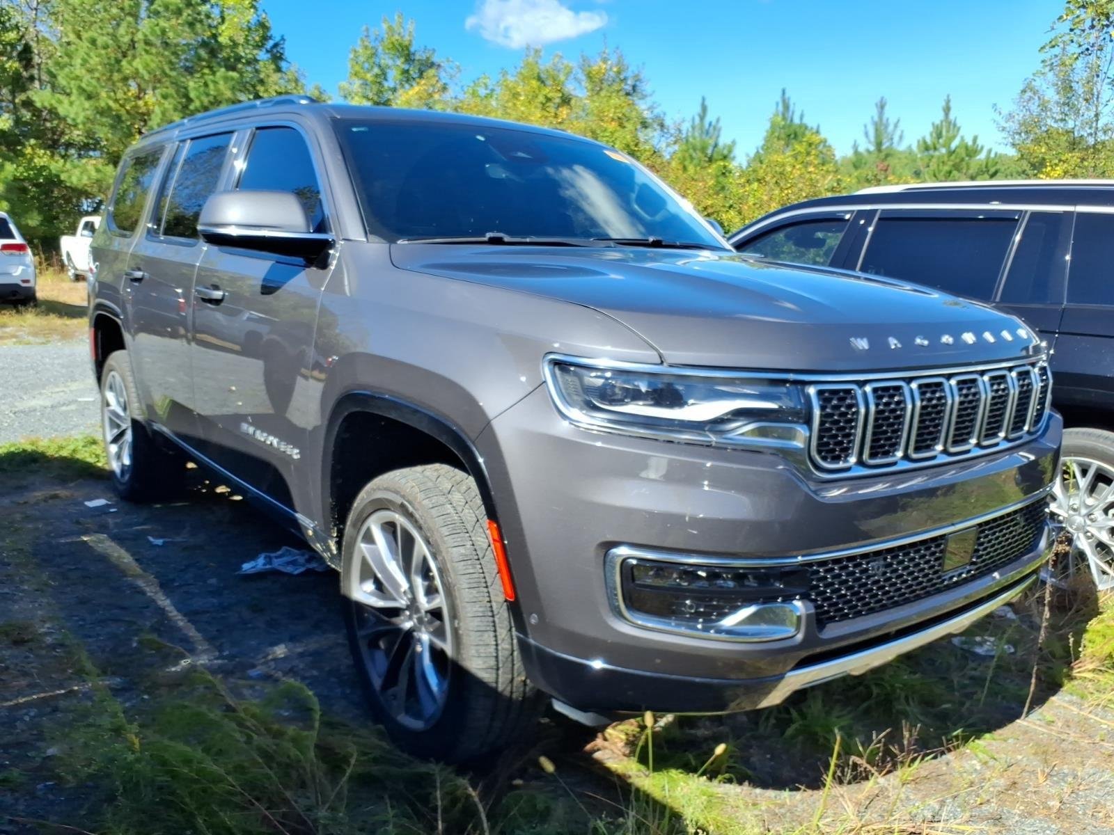 Used 2022 Baltic Gray Metallic Clearcoat Jeep Series III image 7