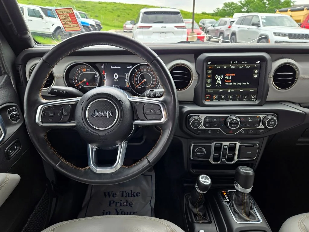 Used 2023 Gray Jeep Sahara image 19