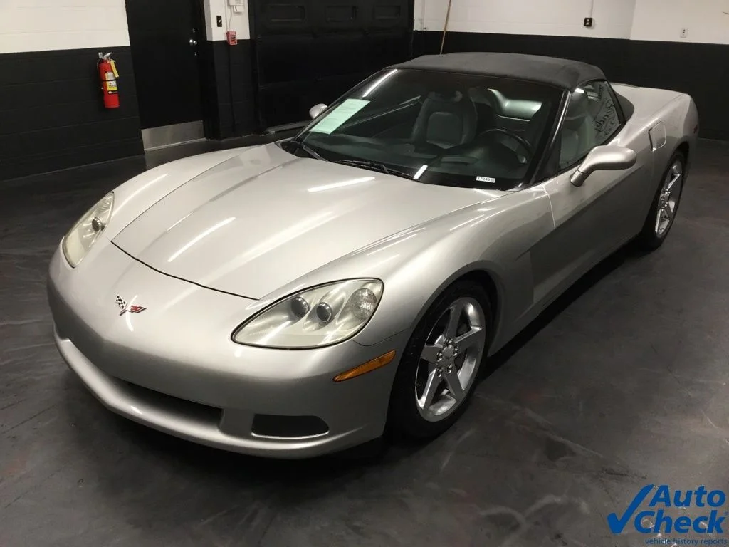 Used 2005 Silver Chevrolet Base image 17
