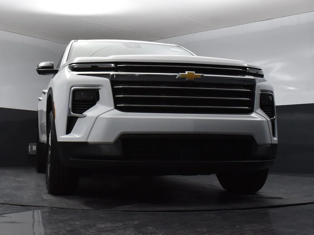 New 2026 Summit White Chevrolet LT image 44