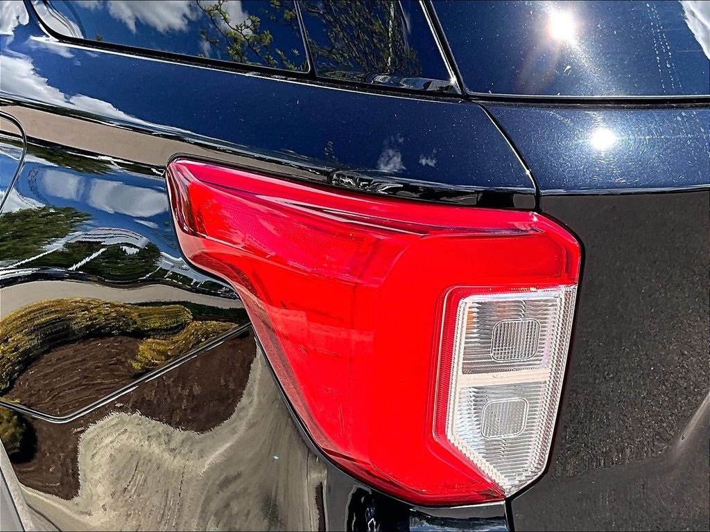 Used 2023 Black Ford XLT image 33