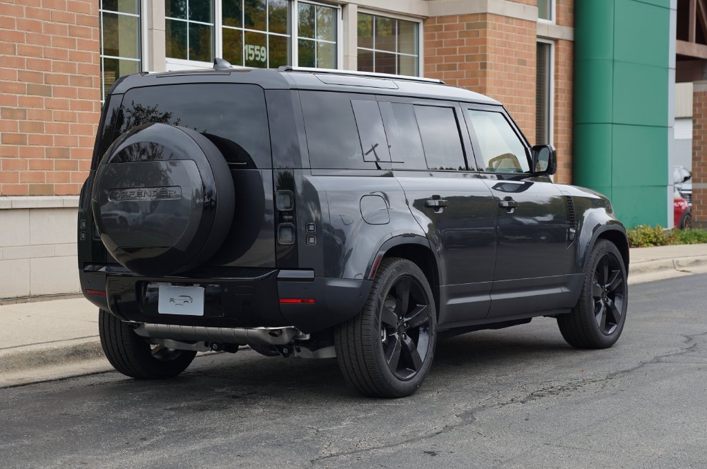 New 2026 Carpathian Grey Land Rover S image 6