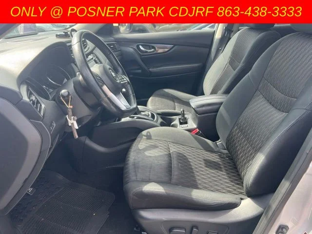 Used 2018 Silver Nissan SV image 6