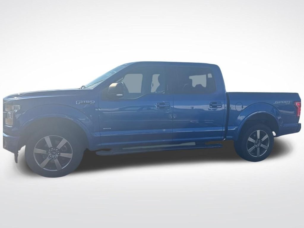 Used 2017 Blue Ford XLT image 3