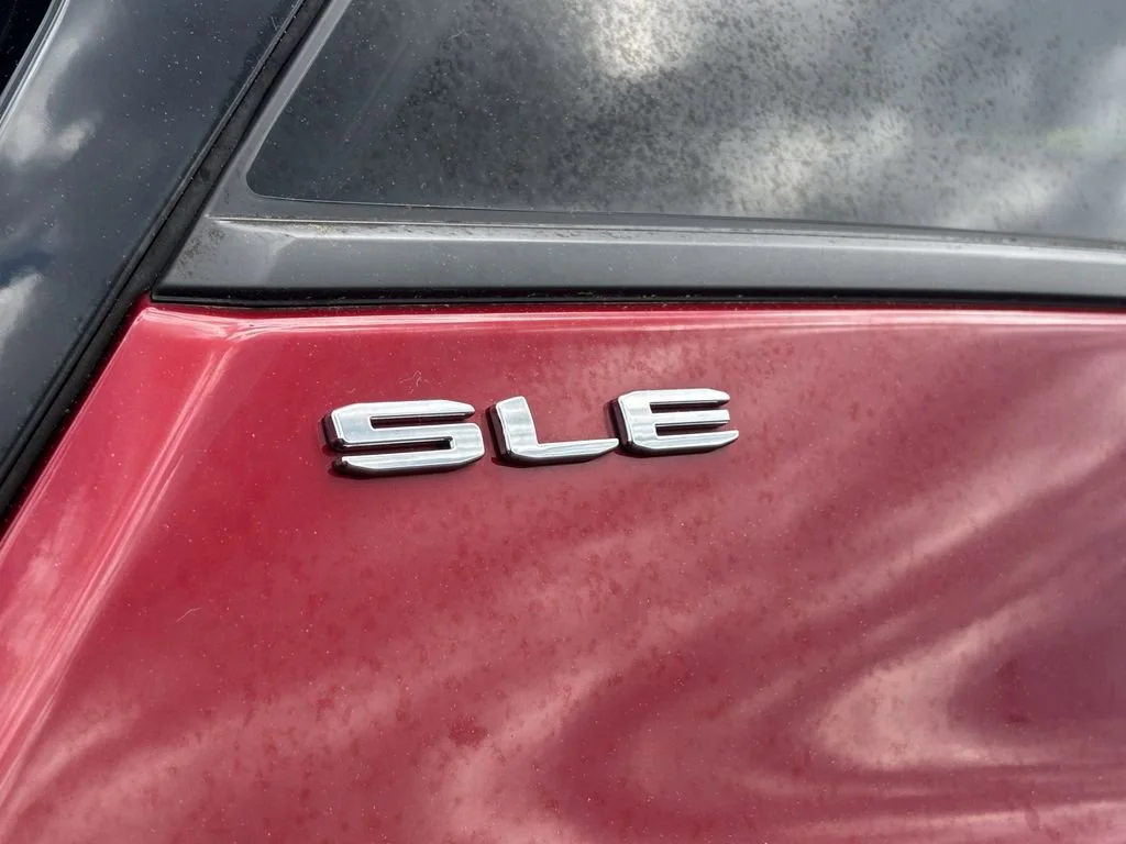 Used 2024 Volcanic Red Tintcoat GMC SLE image 10