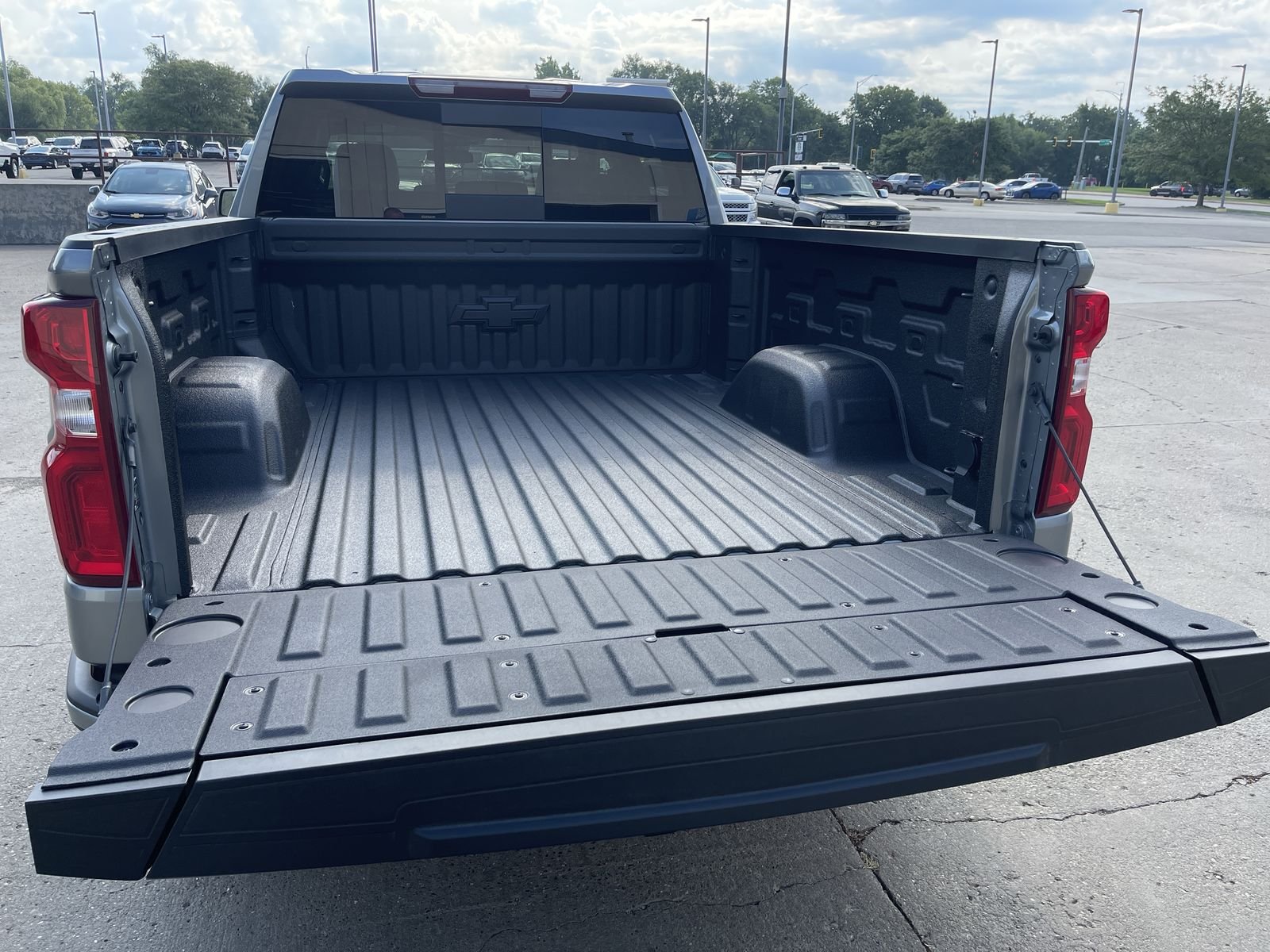 2026 Chevrolet Silverado 1500 RST - Photo 46