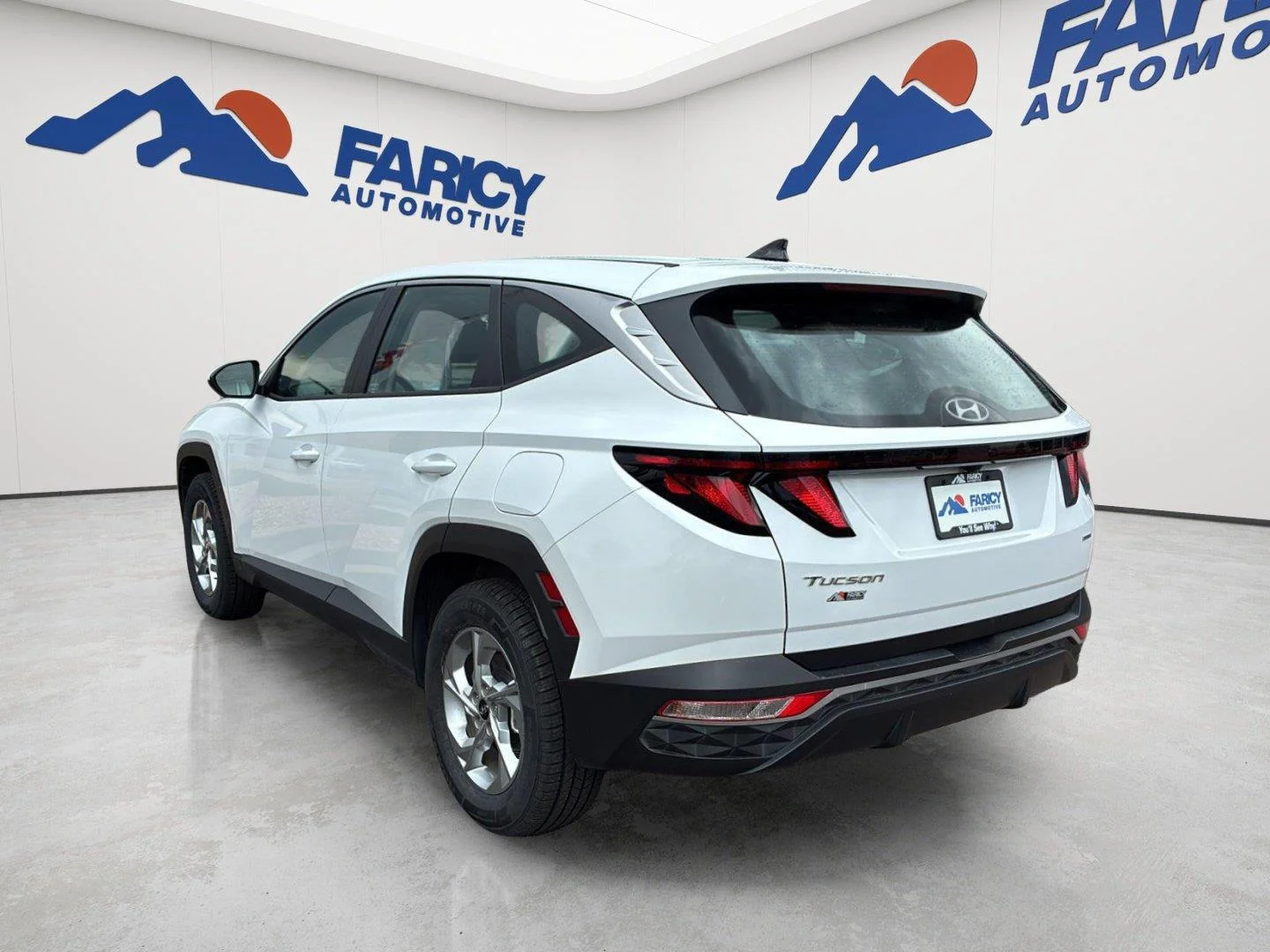 Used 2024 White Pearl Hyundai SE image 7