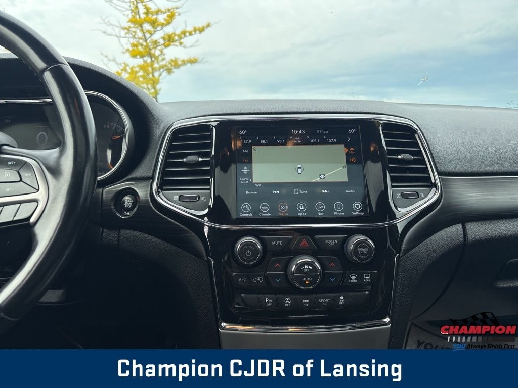 Used 2022 White Jeep Laredo X image 3