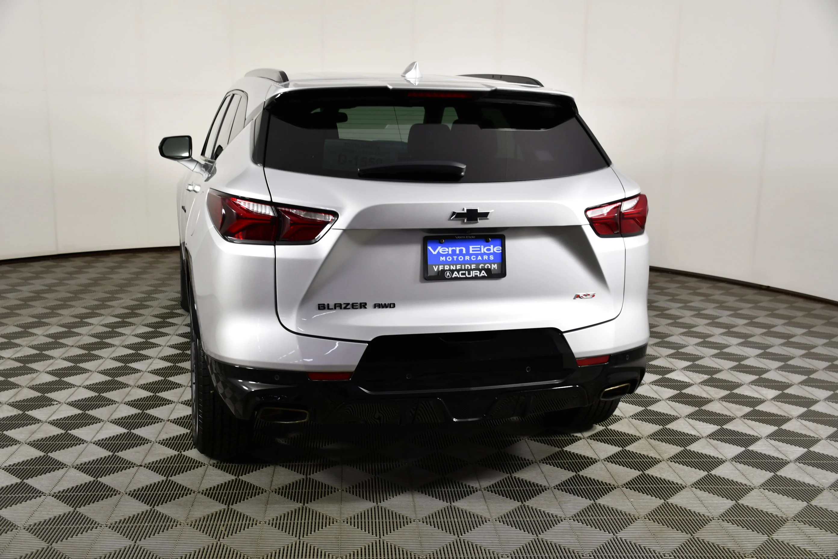 Used 2022 Silver Ice Metallic Chevrolet RS image 7