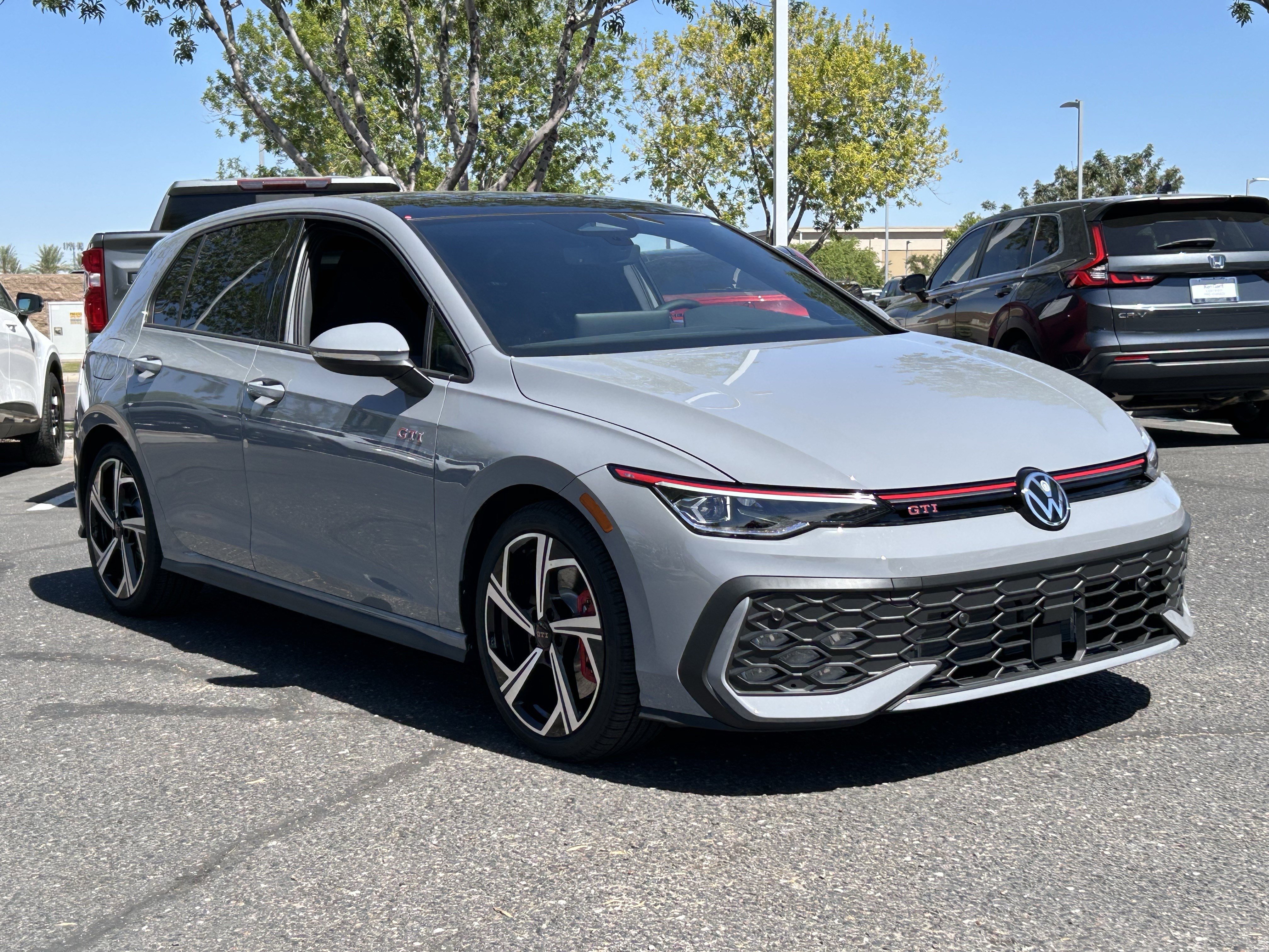 New 2026 Moonstone Gray Volkswagen SE image 4