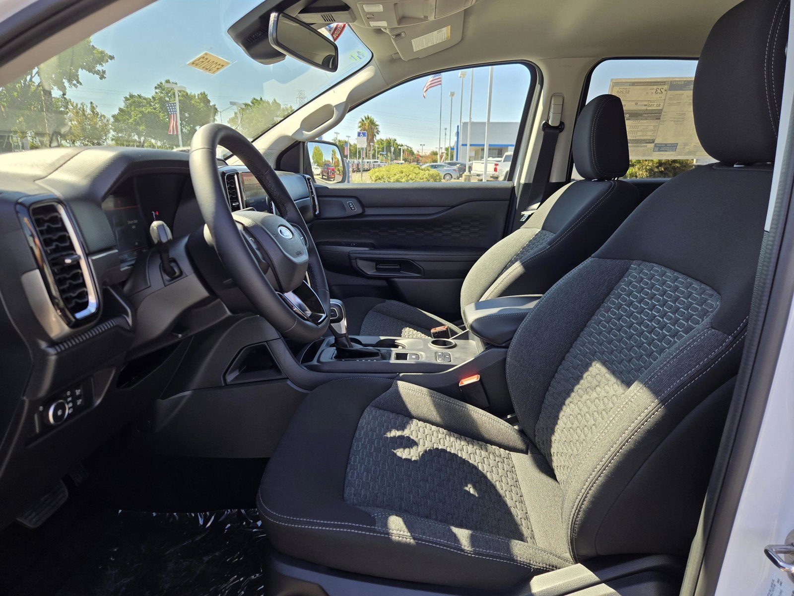 New 2026 Oxford White Ford XLT image 13