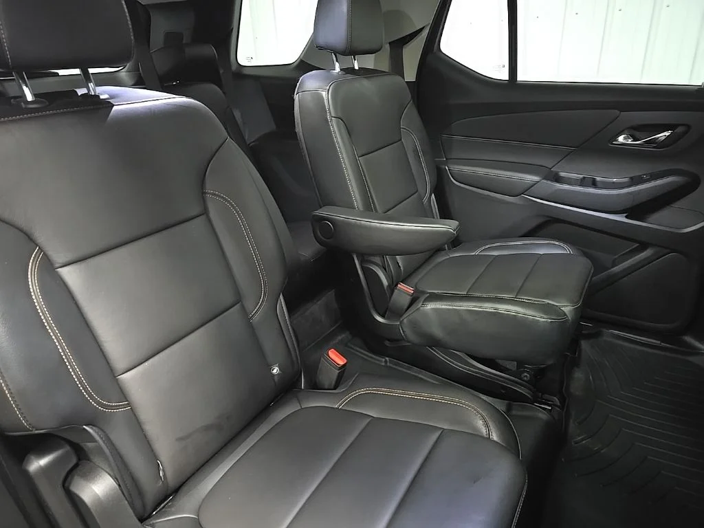 Used 2019 Summit White Chevrolet 3LT image 17