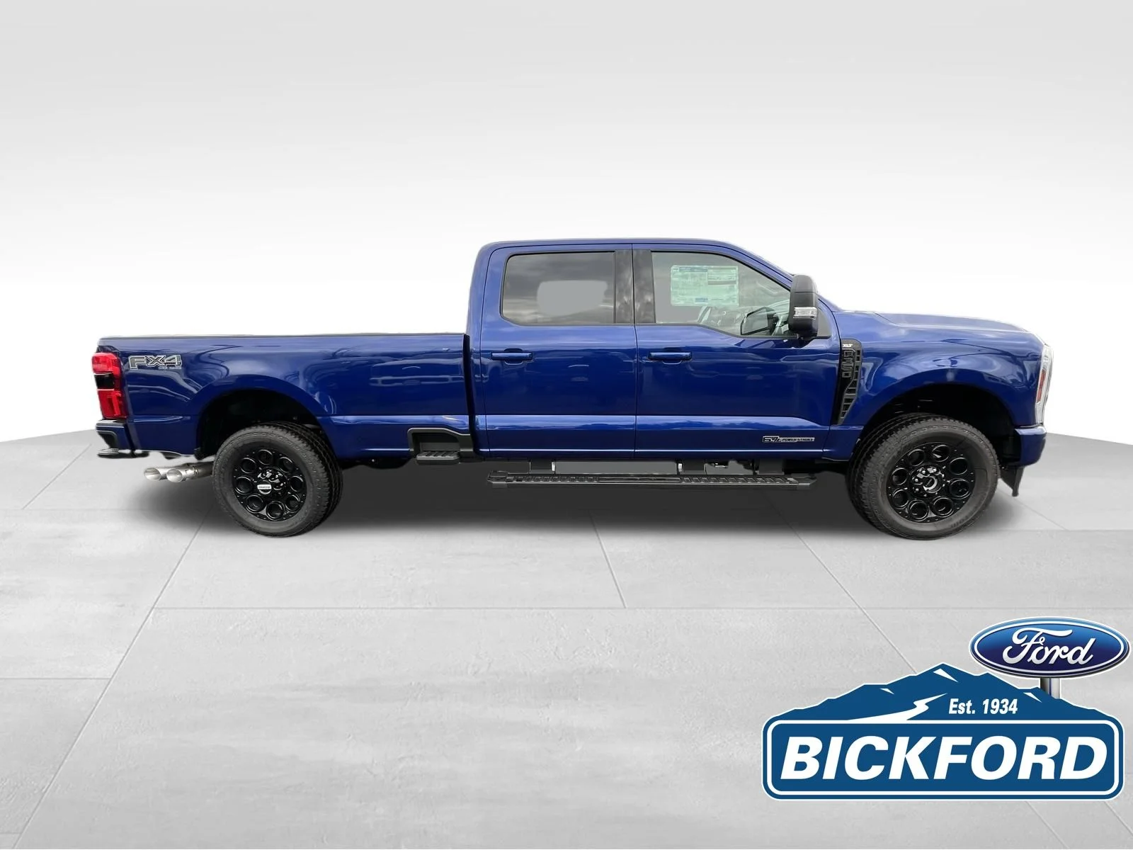 New 2026 Blue Ford XLT image 4