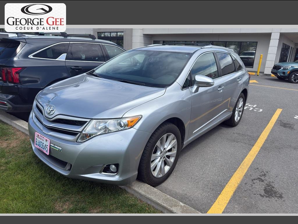 2015 Toyota Venza LE AWD L4's photo