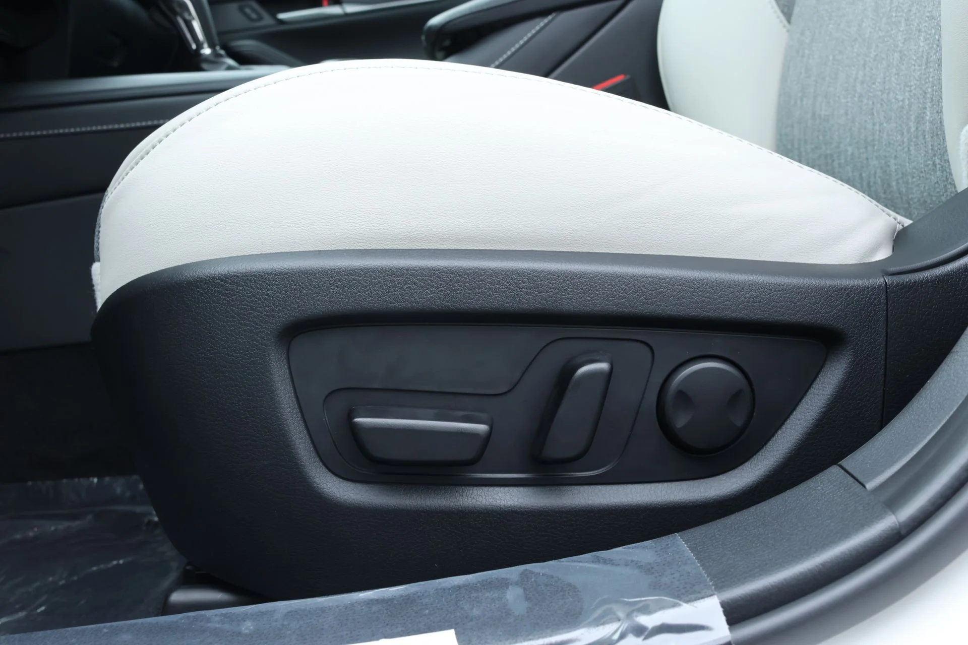 New 2026 Snowflake White Pearl Mazda 2.5 S Aire Edition image 20