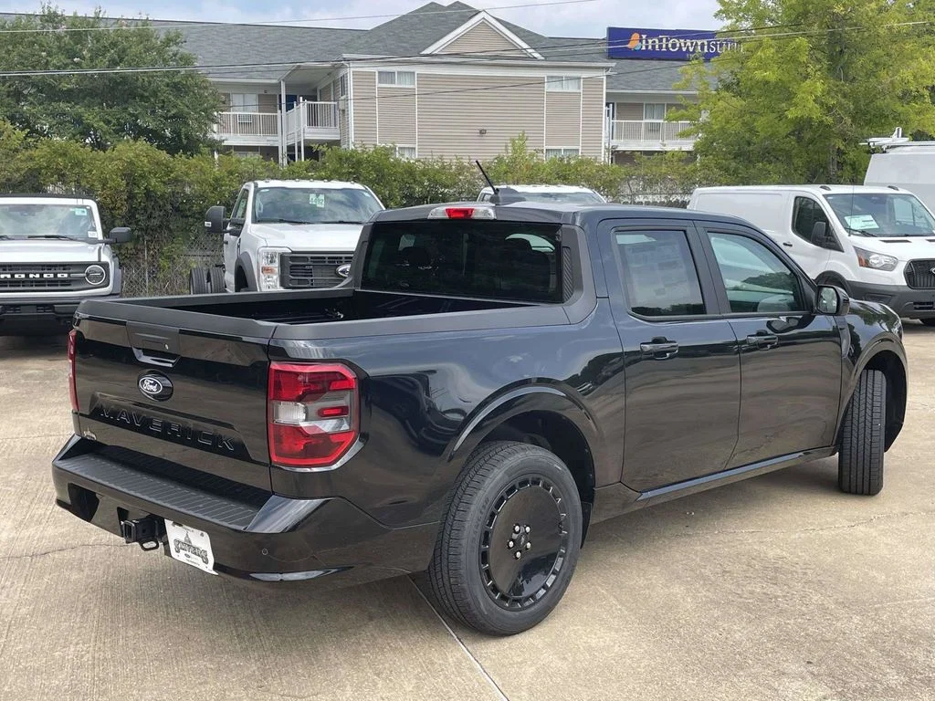 New 2026 Black Ford Lobo Standard image 3