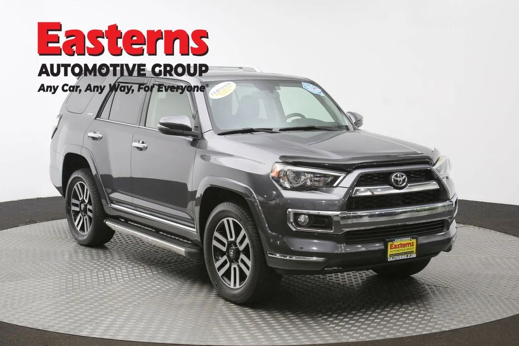 Used 2015 Gray Toyota Limited image 115