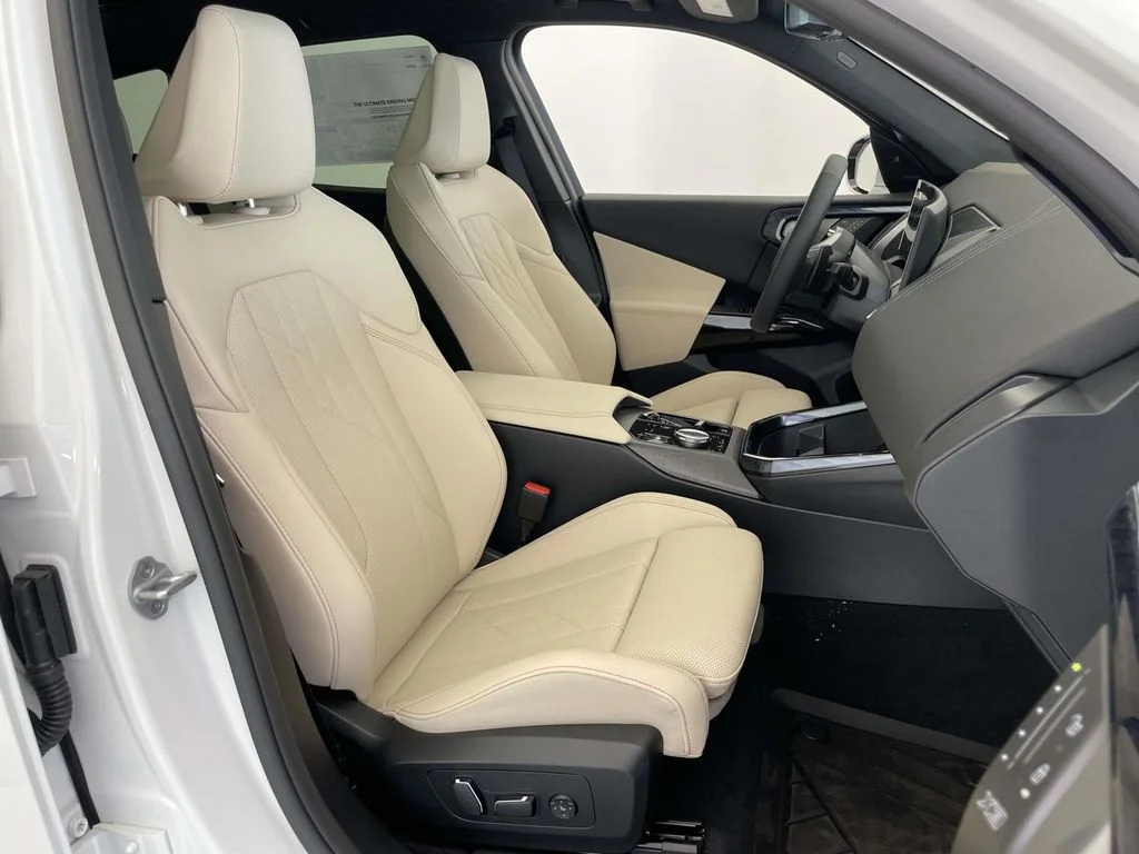 Used 2026 White BMW 30 xDrive image 21