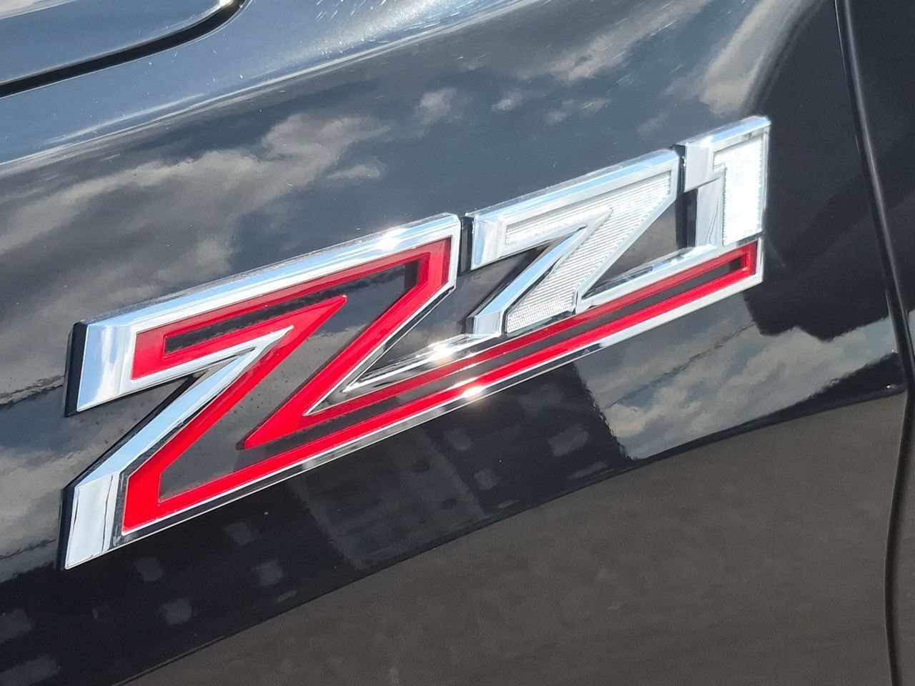 Used 2023 BLACK Chevrolet LTZ image 33