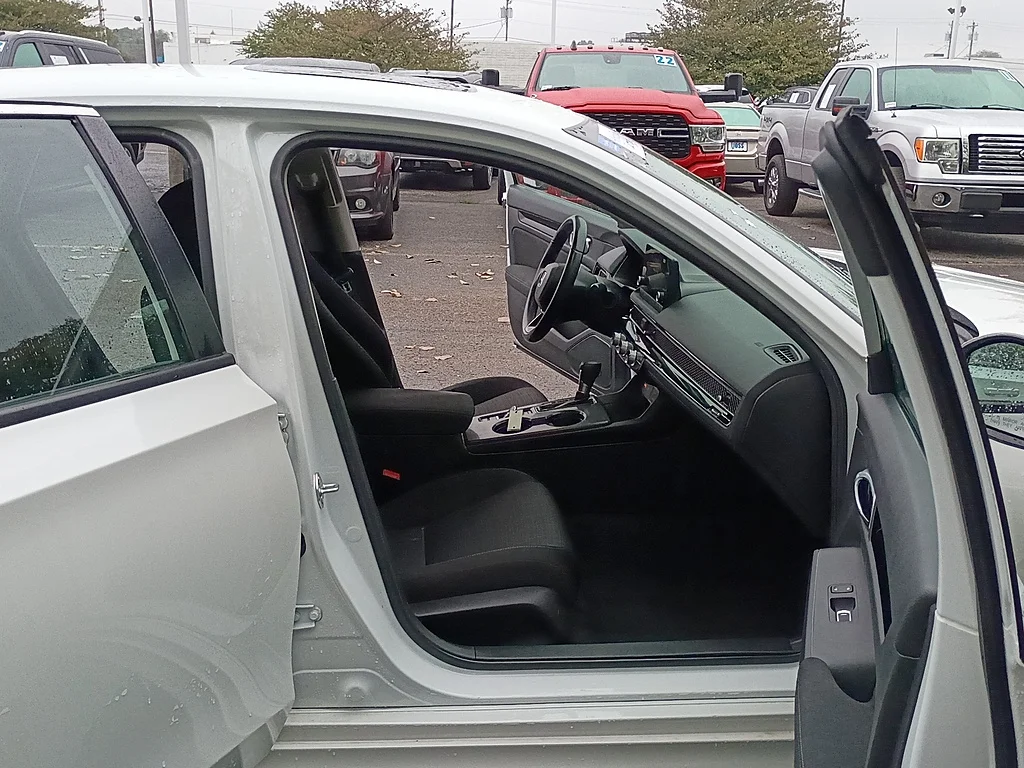 Certified Used 2022 WHITE Honda EX image 16