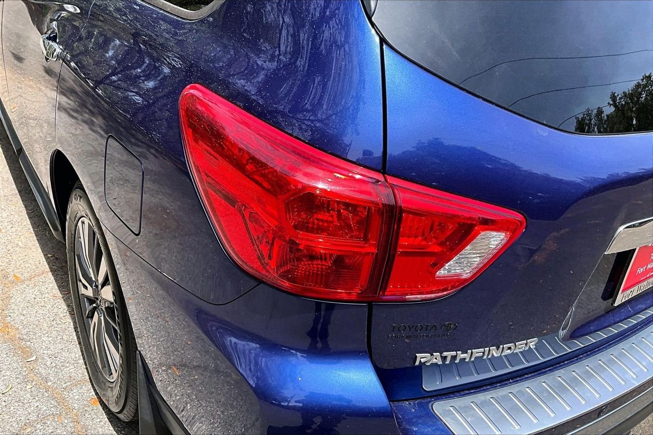 Used 2020 Blue Nissan S image 20