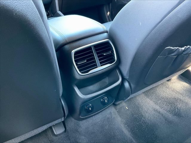 Used 2019 Gray Hyundai SE image 12